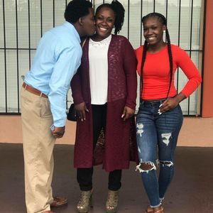 Meet your Posher, Malika